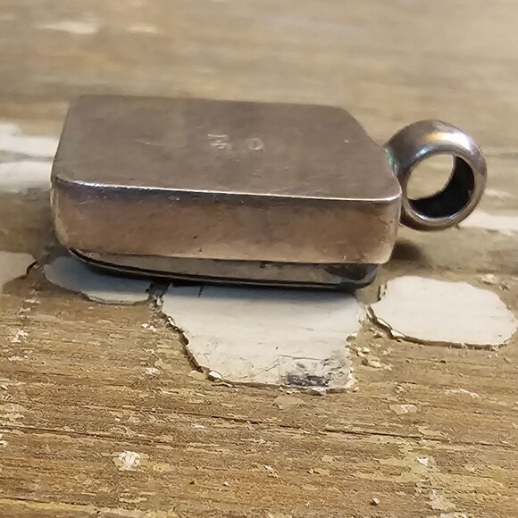 Pendant - Picture 3 of 3